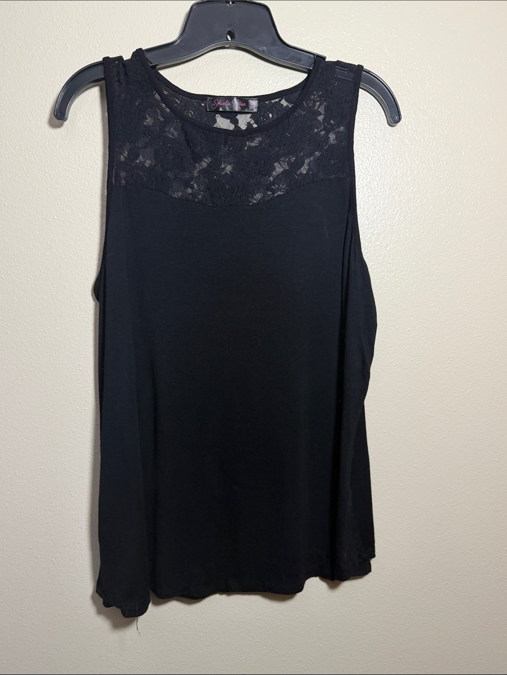Black Lace Yoke Tank Top by SheIn